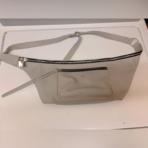 CoLab belt bag
